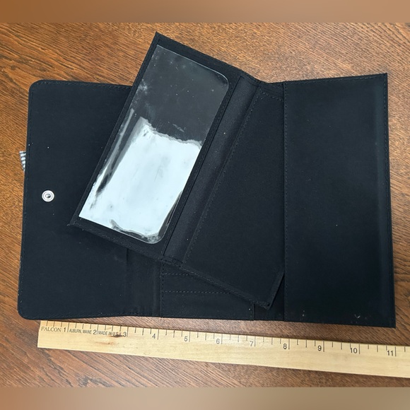 Ladybugs & Gingham! Adorable tri-fold black wallet-women’s w/removable checkbook - Picture 3 of 5